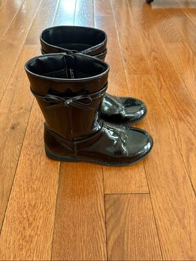 Gymboree Black Patent Girls' Mid-Calf Rain Boots with Bow Trim